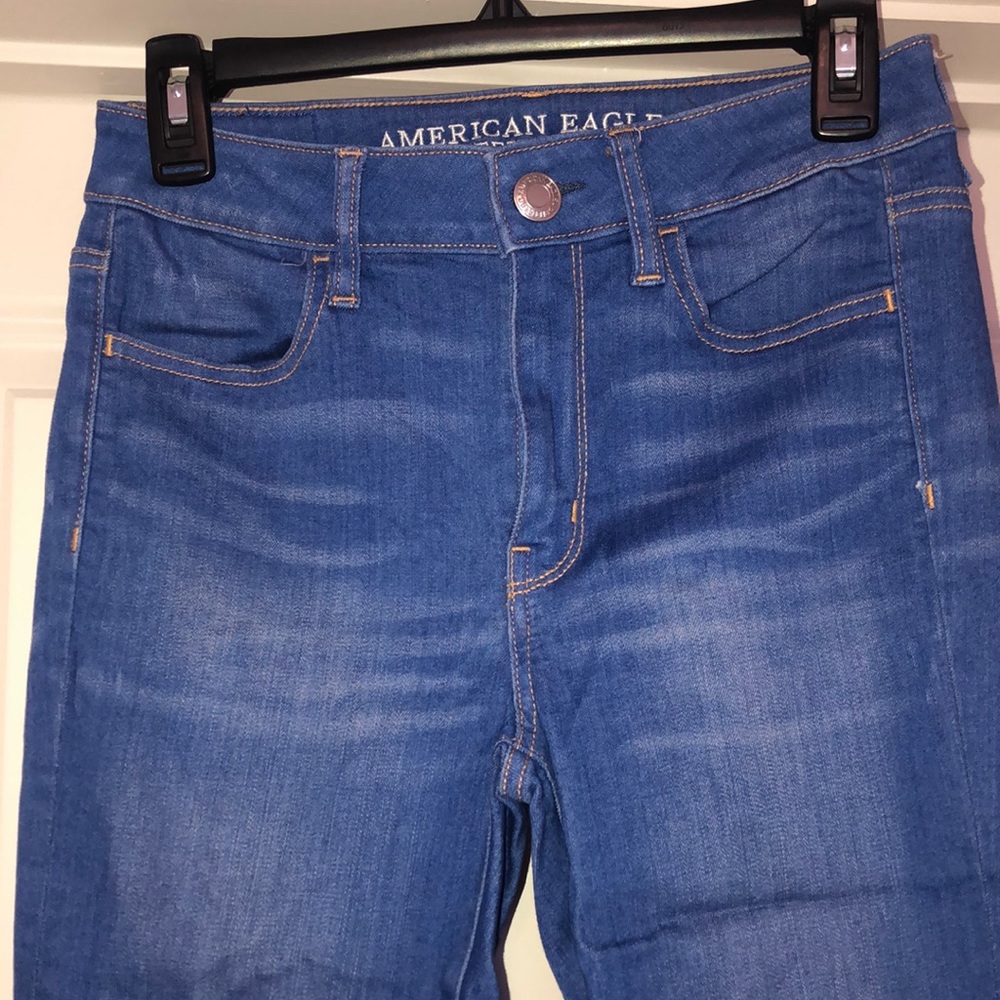 American Eagle blue skinny jeans